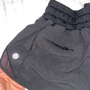 EUC LULULEMON SHORTS